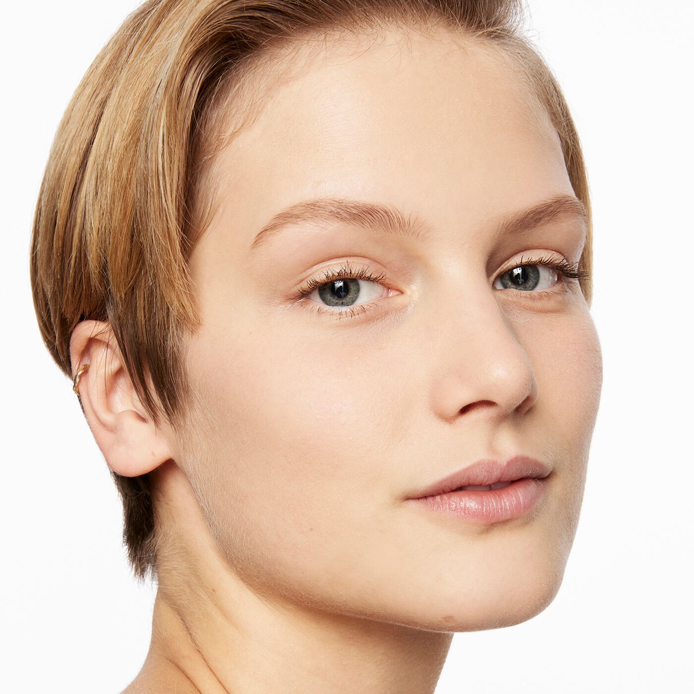 Model: Nathalie Blendermann
Agency: Linden Staub
Usage: 2 years usage worldwide - all web usage (incl digital ads), social and email
Shoot date: 08.11.2023
Expiry date: 08.11.2025
Photographer: Lucy Kinnen