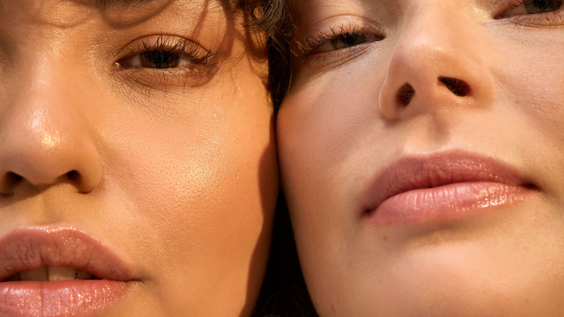 blog-retinol-summer.jpg Model shot of two models